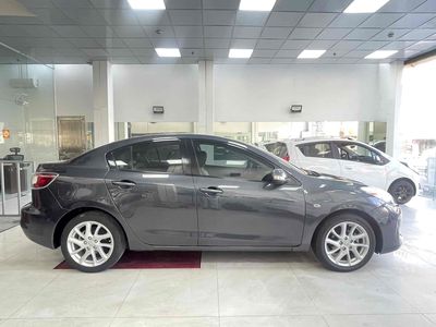 Mazda 3 2014 số tự động, màu xanh đen, xe gia đình