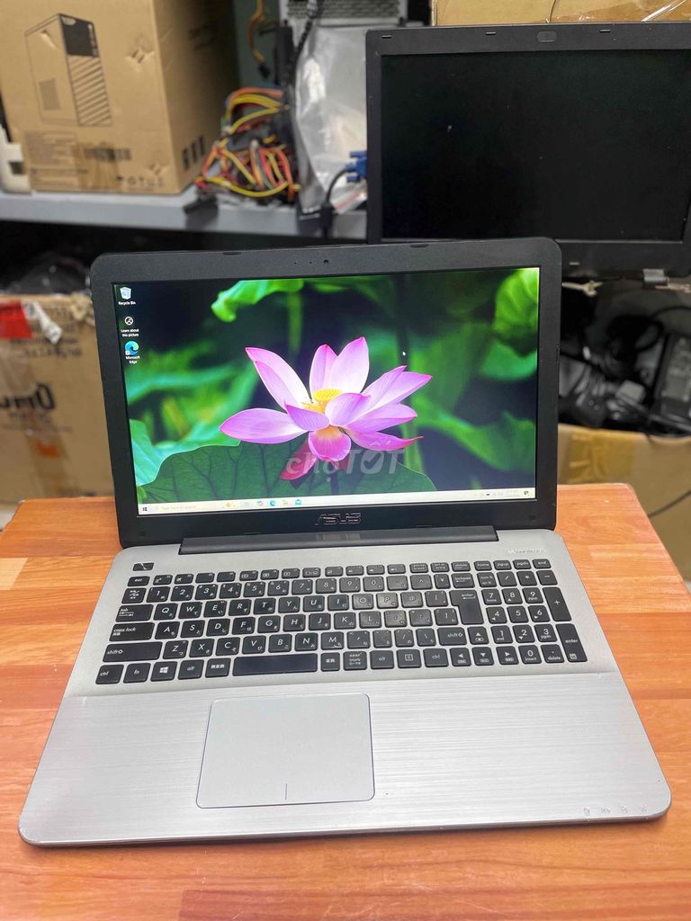 ASUS X555UA i7-6500U 15.6 inch 8GB/120GB SSD. Mua bán Laptop tại Thành phố Thủ Đức Tp Hồ Chí Minh được đăng bởi Phạm Linh hình 1