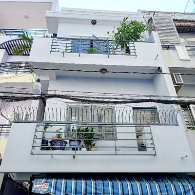 Bán nhà HXH sát mặt tiền. Mua bán nhà ở tại Quận 3 Tp Hồ Chí Minh được đăng bởi Nguyenpha85