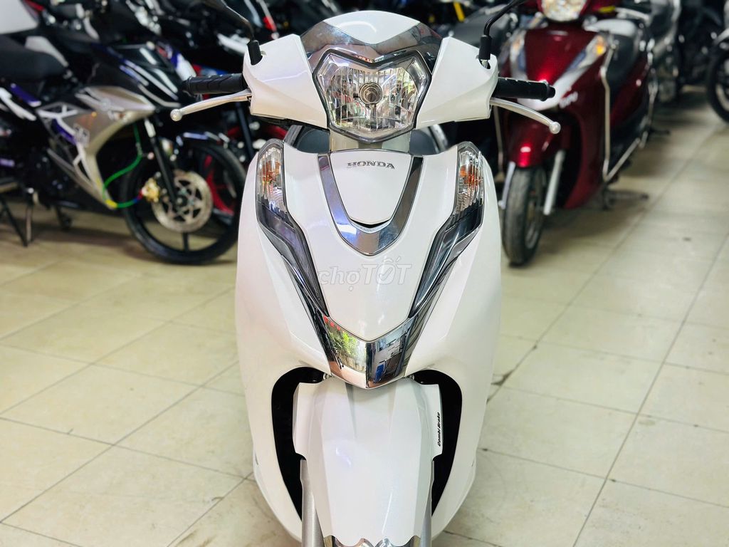 XE MÁY THỊNH PHÁT - LEAD 125CC TRẮNG CBS ĐKÝ 2025. Mua bán Xe máy tại Quận Bắc Từ Liêm Hà Nội được đăng bởi XE MÁY THỊNH PHÁT XE LƯỚT GIÁ RẺ hình 2