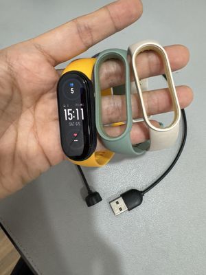 Vòng đeo tay thông minh Xiaomi Mi Band 6