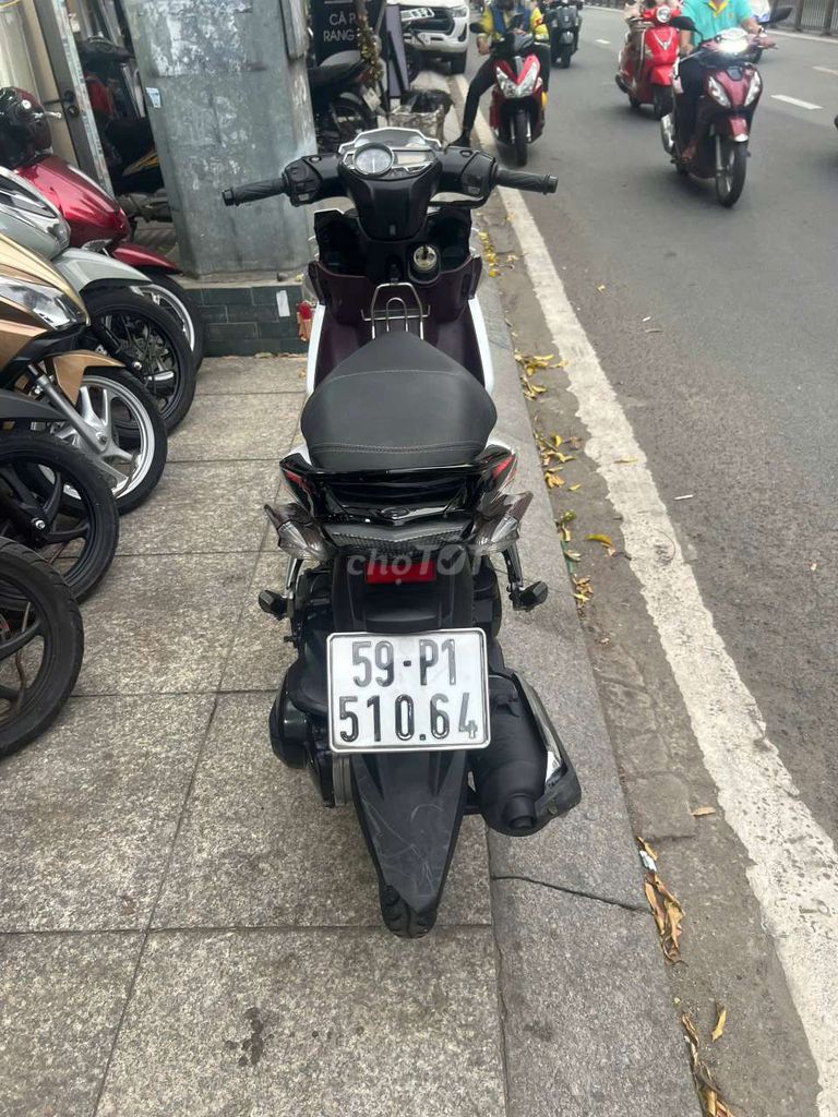 Yamaha Nouvo năm 2014 mới 90% biển số thành phố. Mua bán Xe máy tại Quận Tân Phú Tp Hồ Chí Minh được đăng bởi Tuanduy hình 6