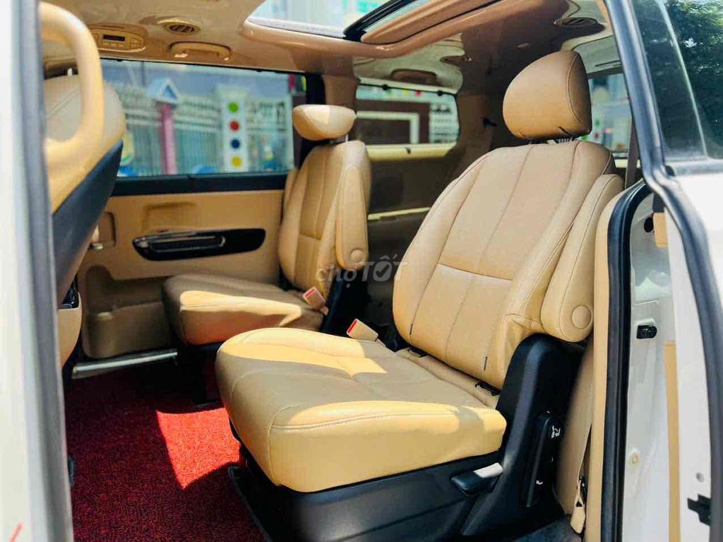 Kia Sedona 2019 full dầu - 75000 km mới lắm. Mua bán Ô tô tại Quận 12 Tp Hồ Chí Minh được đăng bởi a trung hình 7