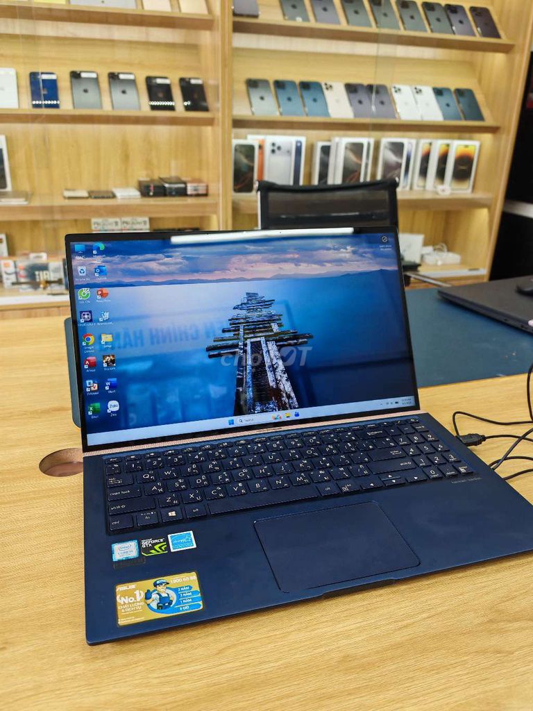 Asus Zenbook 14 i5 Gen 8 8GB/256GB. Mua bán Laptop tại Quận Thanh Xuân Hà Nội được đăng bởi Hoàng Văn Duy hình 1