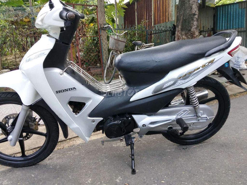 Honda Wave белый, полуавтомат