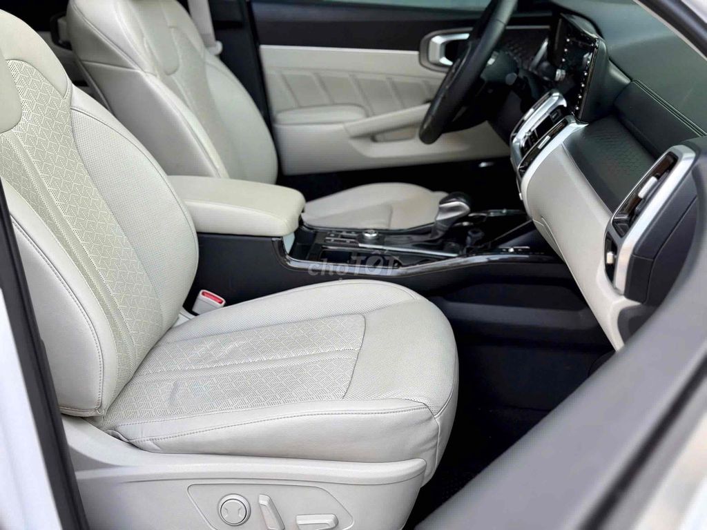 Kia Sorento 2021 2.5 AWD Trắng 80000 km. Mua bán Ô tô tại Quận Cầu Giấy Hà Nội được đăng bởi Cao Quý hình 14