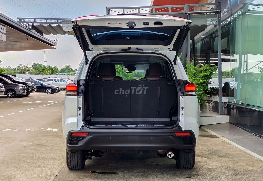 Innova Cross HEV 2024 - 5702 km -980 THƯƠNG LƯỢNG. Mua bán Ô tô tại Huyện Bình Chánh Tp Hồ Chí Minh được đăng bởi TRANGTRAN TOYOTA AN THÀNH hình 16