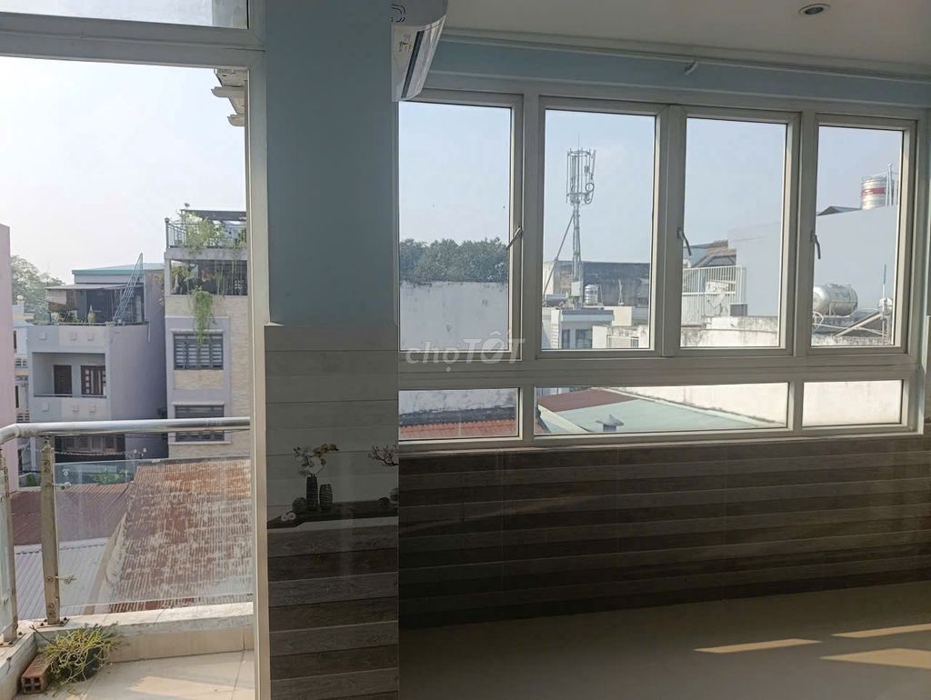 Cho Thuê Phòng trọ siêu VIP gần Emart  