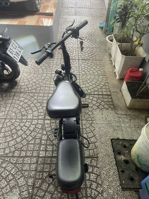 Xe đạp điện gấp gọn màu đen kèm sạc zin. Mua bán Xe điện tại Thành phố Thuận An Bình Dương được đăng bởi vuong nguyen (ok)