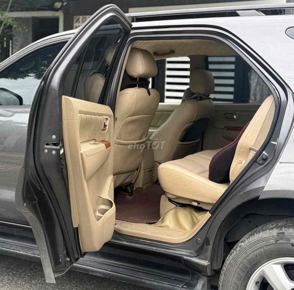 Toyota Fortuner 2010 2.7V  xe đẹp. Mua bán Ô tô tại Quận Liên Chiểu Đà Nẵng được đăng bởi toàn hình 6