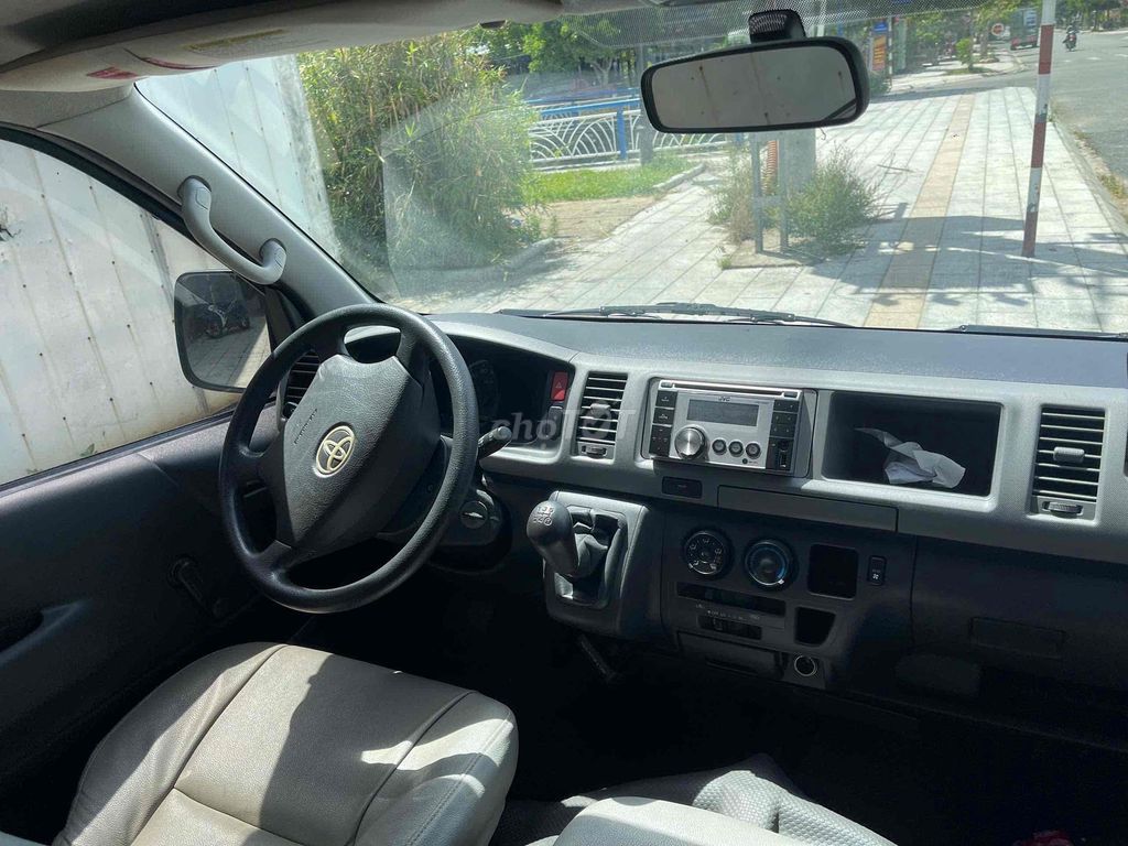 hiace cuối 2010 xăng nhà nước thanh lý. Mua bán Ô tô tại Quận Cẩm Lệ Đà Nẵng được đăng bởi Phat nhuan hình 4