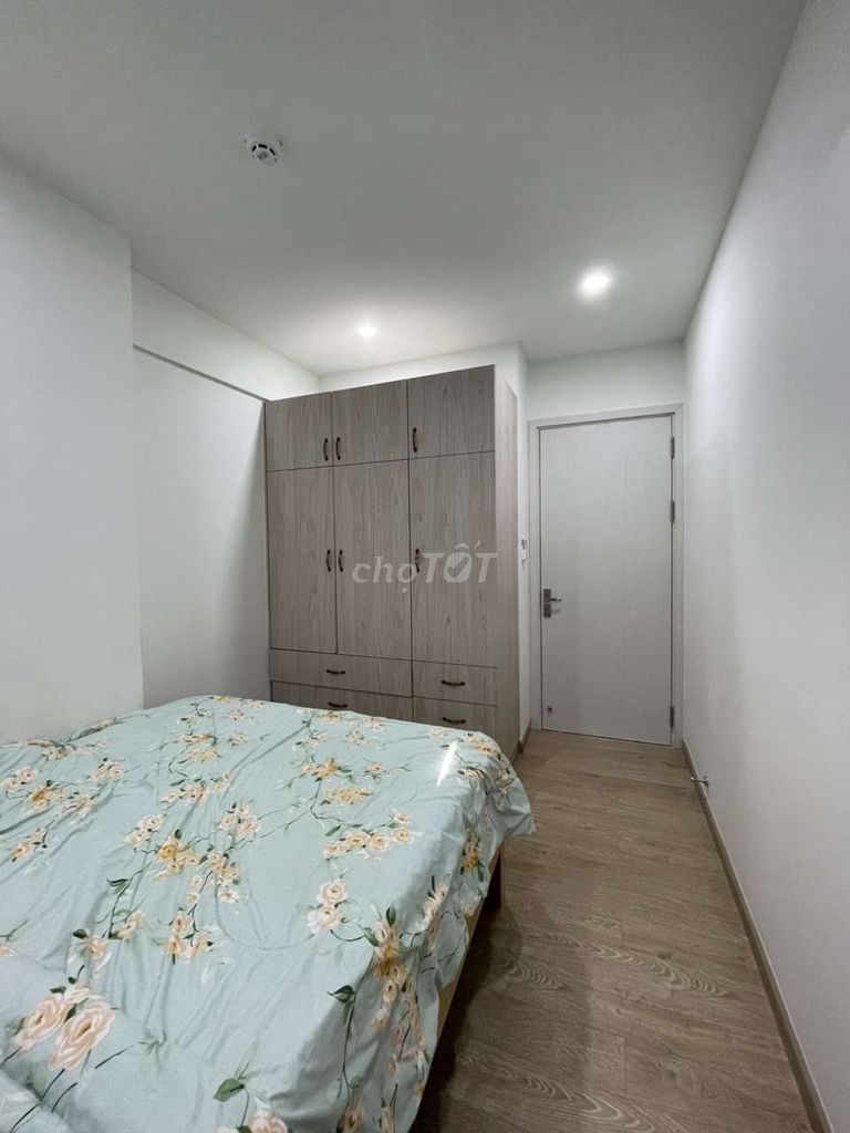 Cho thuê căn 2 PN nội thất xịn mới y hình giá 7tr khu EcoXuansát Lotte
