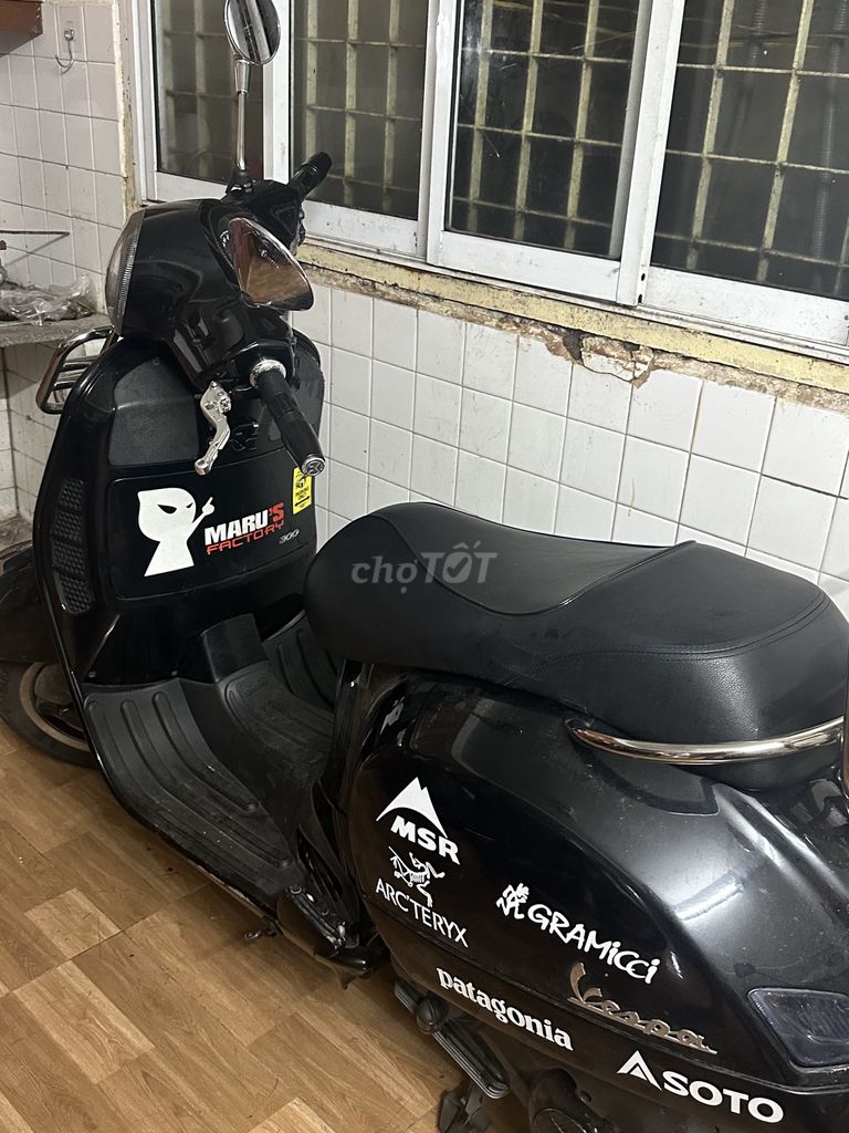 Vespa GTS 300 date 2018. Mua bán Xe máy tại Quận Gò Vấp Tp Hồ Chí Minh được đăng bởi Lê Anh Tiến hình 2
