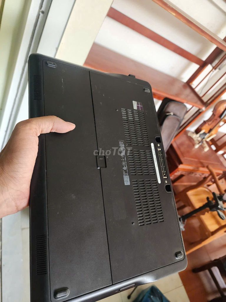 Thanh lý laptop DELL 7450 zin đẹp core i5. Mua bán Laptop tại Thị xã Bến Cát Bình Dương được đăng bởi Đồng Hồ Mắt Kính Độc Đẹp Hiếm PND hình 1
