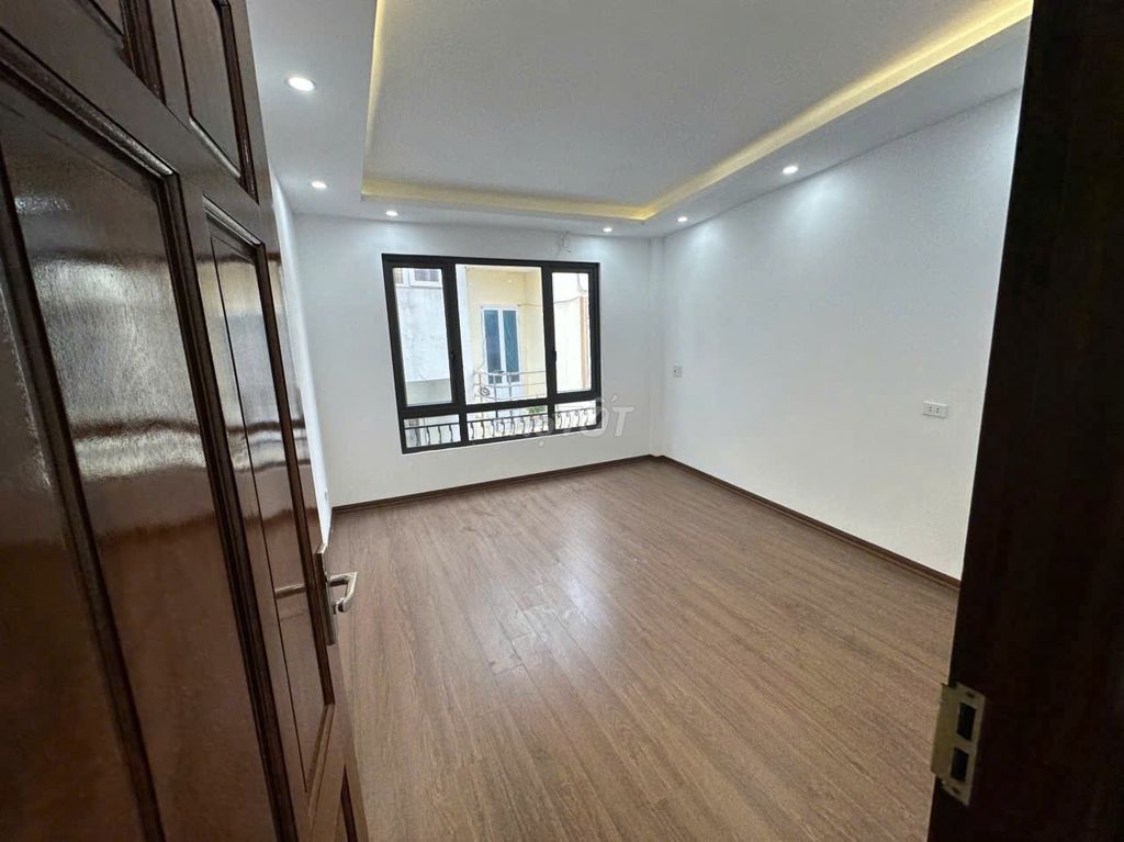 CHO THUÊ NHÀ 41m 4 Tầng + 1 Lửng 6PN - CHÍNH CHỦ