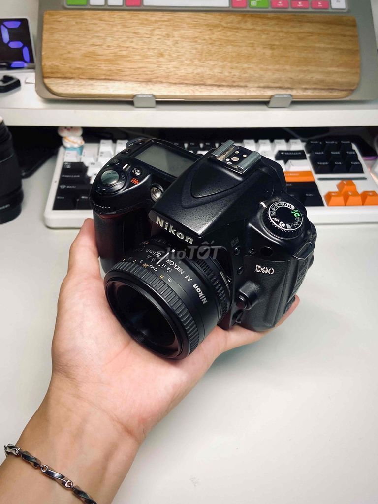 Máy ảnh Nikon D90 Đen kèm lens 50 f1.8 chân dung. Mua bán Máy ảnh, Máy quay tại Quận Hoàng Mai Hà Nội được đăng bởi Trần Duy Thành hình 1