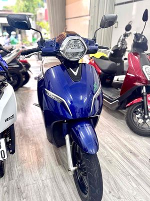 Xe máy điện Klara S Xanh