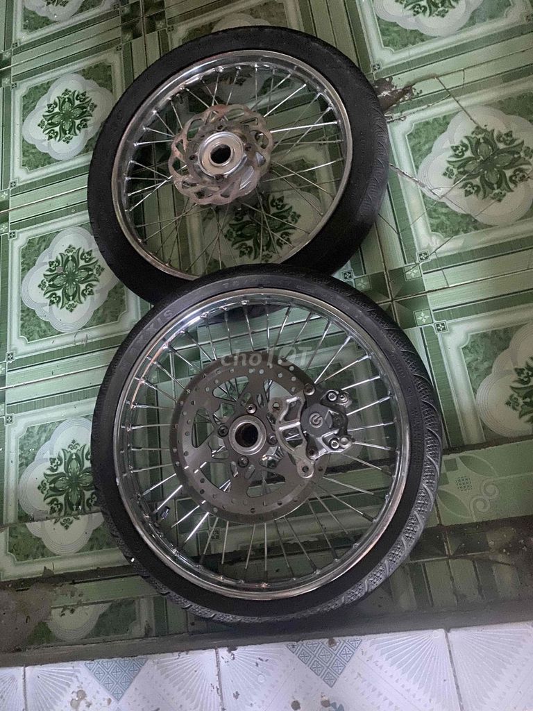 cần bán fun bộ bánh căm 2 đĩa luôn vỏ đĩa. Mua bán Phụ tùng xe tại Huyện An Minh Kiên Giang được đăng bởi Đô Son Tùng hình 1