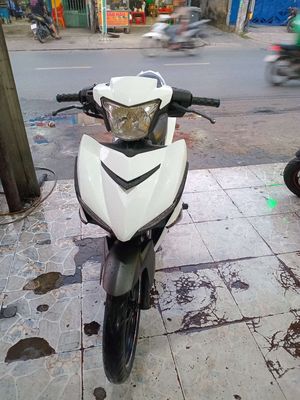 Yamaha Exciter màu Trắng. Mua bán Xe máy tại Quận Bình Tân Tp Hồ Chí Minh được đăng bởi Cường phát 