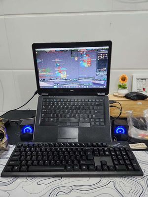 Em cần bán lap cho hs sv giá bao gồm full phím rời. Mua bán Laptop tại Huyện Cần Giờ Tp Hồ Chí Minh được đăng bởi Đặng văn phong