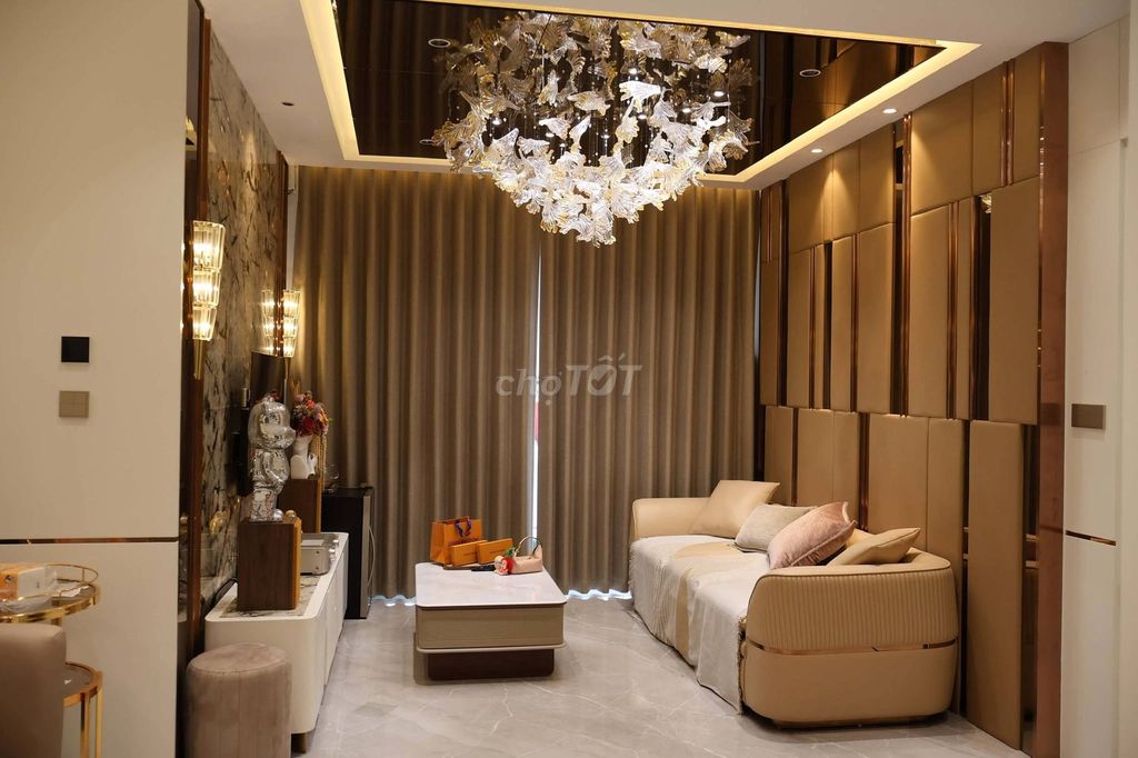 Квартира 2 спальни R1 Vinhomes Ocean Park с мебелью 20 млн