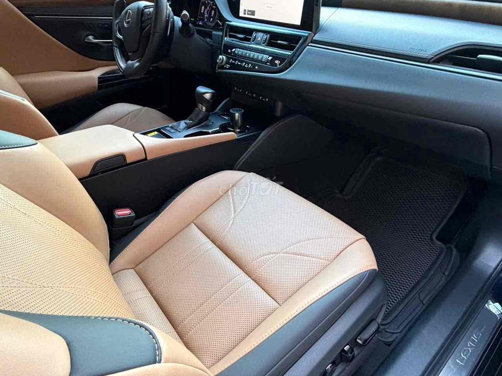Lexus Es250 2023 photo 5