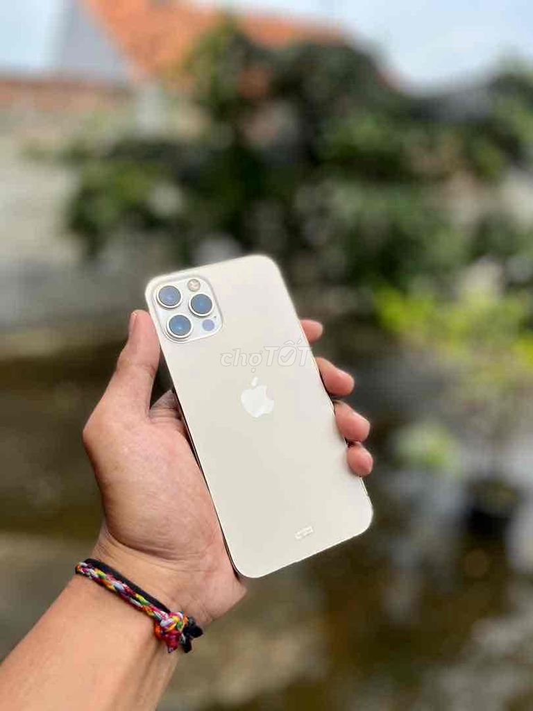 iphone 12 Pro 128gb vàng Đẹp mới xài kỹ 4 tháng