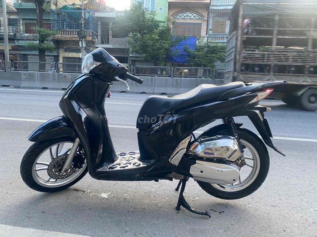 Honda sh zin cả xe đẹp mê ly biển vip. Mua bán Xe máy tại Quận Hồng Bàng Hải Phòng được đăng bởi Ly  hình 4