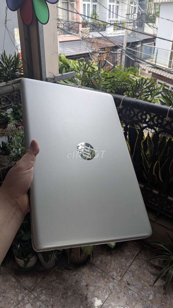 HP Palivion 15 i7 gen 8 8GB/256GB card roi đồ họa . Mua bán Laptop tại Quận 12 Tp Hồ Chí Minh được đăng bởi Laptop Tại Gia hình 1