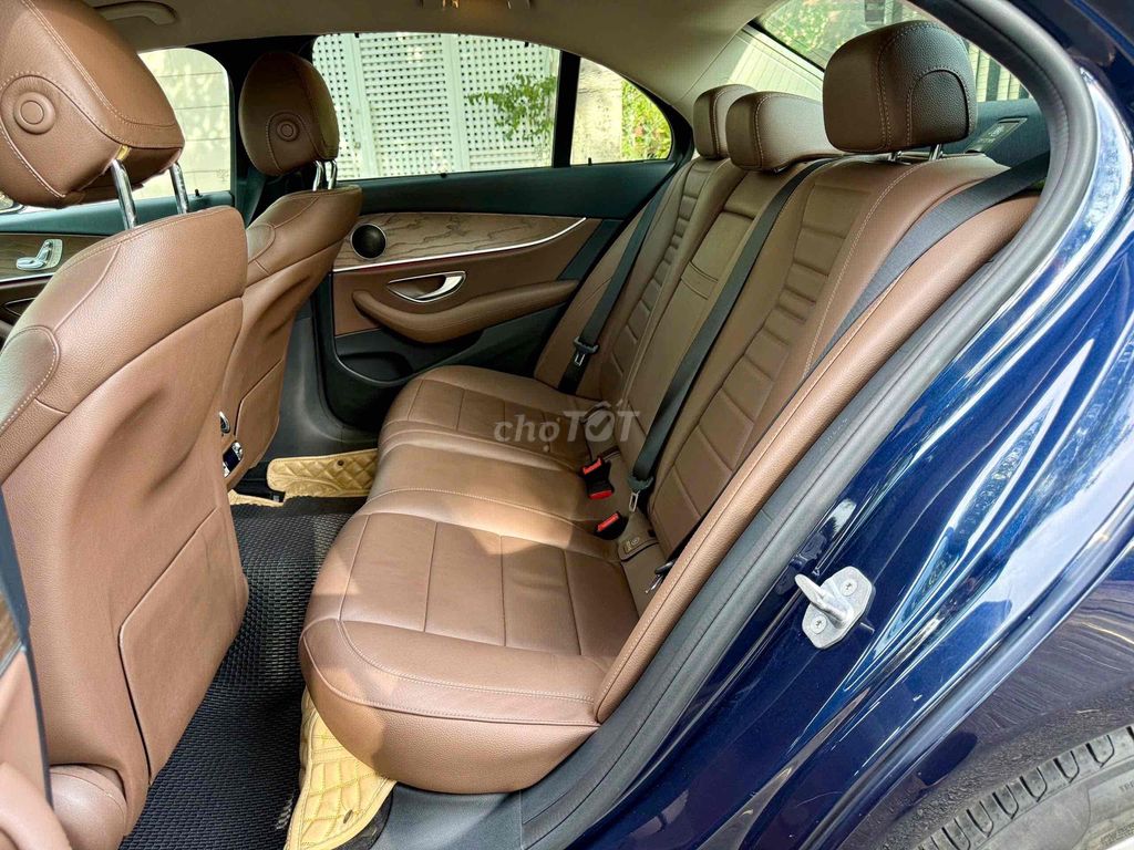 Mercedes Benz E200 model 2018 1 chủ từ đầu. Mua bán Ô tô tại Quận 8 Tp Hồ Chí Minh được đăng bởi Khoa nguyễn hình 6