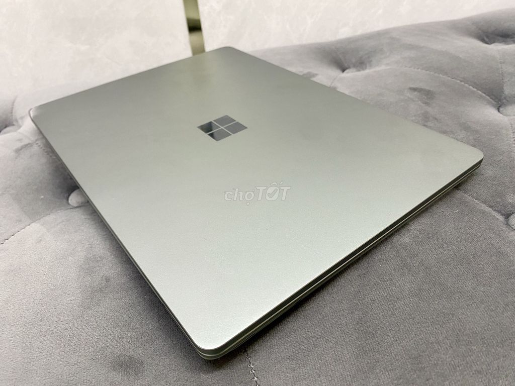 Surface Laptop Go 2 i5-1145G7 8GB 256GB 12' Touch