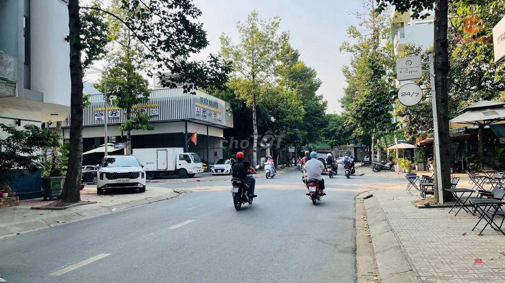 Nhà đẹp 1T1L gần trường SN Á Châu trong KDC D2D giá 15tr/tháng 
