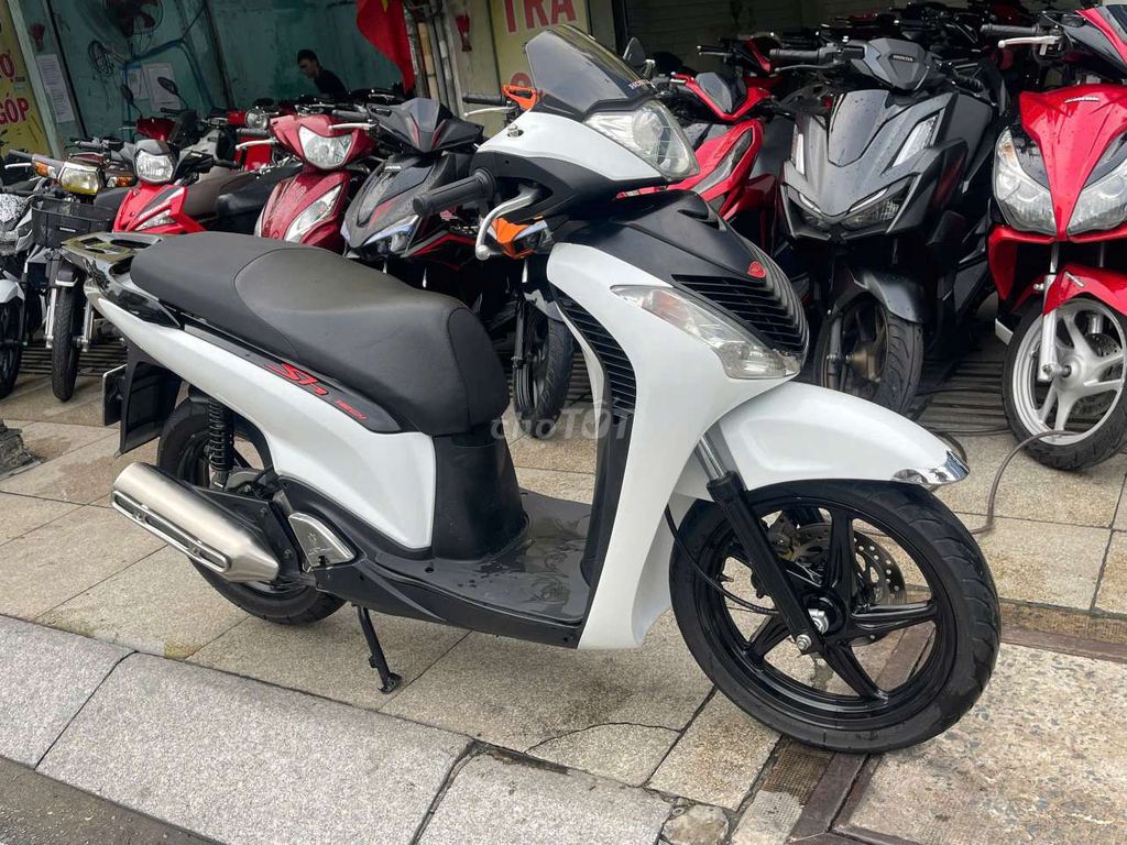 SH Việt kiều ý 125 2010 mới 90% bstp chính chủ. Mua bán Xe máy tại Quận Tân Phú Tp Hồ Chí Minh được đăng bởi Tuanduy hình 2