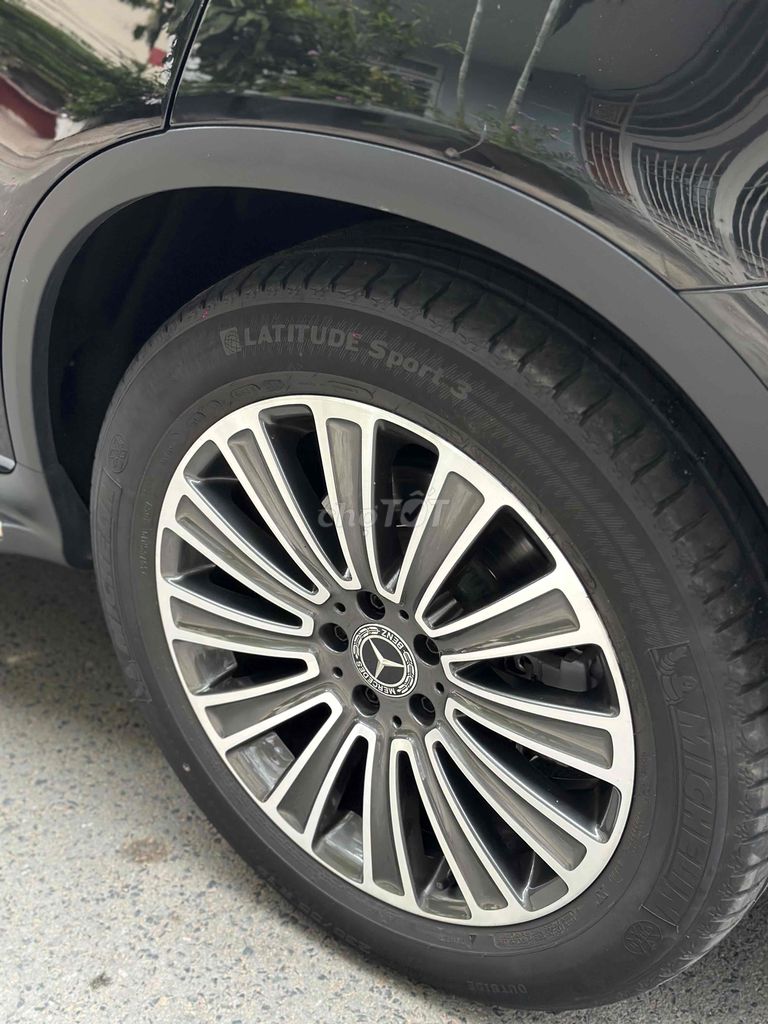 Mercedes GLC 250 4MATIC - 81000 km . Sản xuat 2018. Mua bán Ô tô tại Quận 7 Tp Hồ Chí Minh được đăng bởi Thông Sport  hình 17