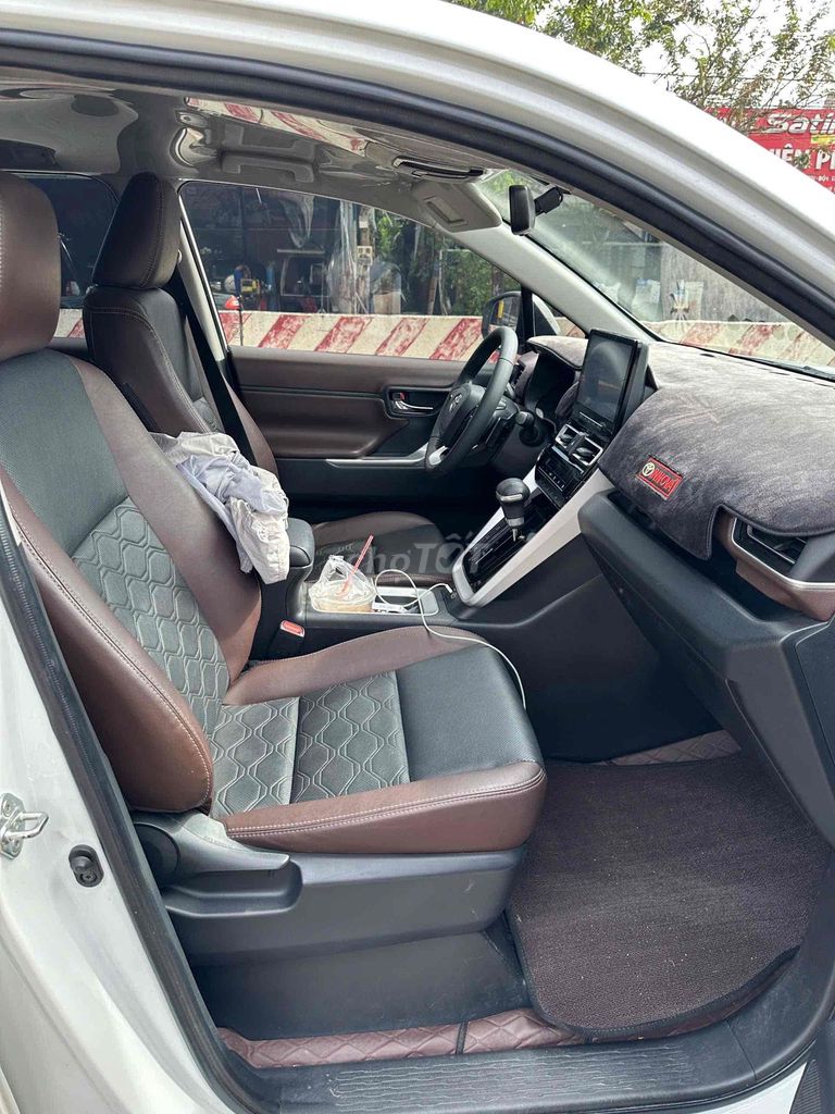 Toyota Innova Cross 2024 2.0V Trắng. Mua bán Ô tô tại Quận 12 Tp Hồ Chí Minh được đăng bởi Văn Bình hình 9