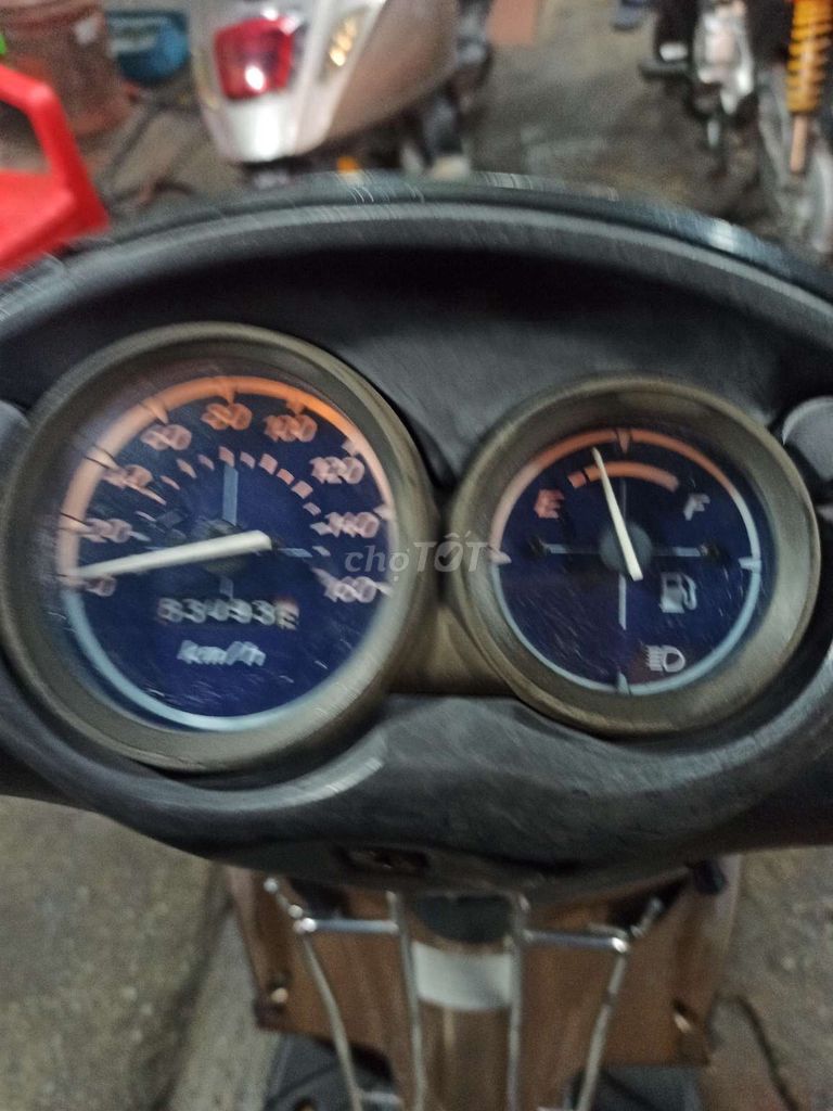 Suzuki Hayate 2011 Nâu 83093 km BS94 GTHL.. Mua bán Xe máy tại Quận Bình Tân Tp Hồ Chí Minh được đăng bởi LÊ TRUNG VIỄN. hình 6