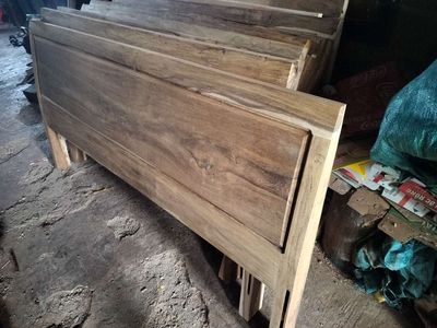 Giường gỗ muồg 1m6 và 1m8