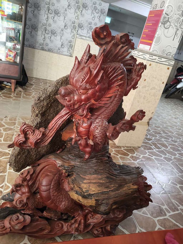 Tượng rồng gỗ trang trí Nâu đỏ Hơn 1m. Mua bán Cây cảnh, đồ trang trí tại Huyện Hóc Môn Tp Hồ Chí Minh được đăng bởi Đào Liễu hình 1