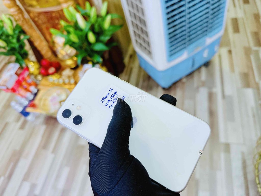 iPhone 11 256G màu trắng quốc tế pin new 100%. Mua bán Điện thoại tại Quận Hải Châu Đà Nẵng được đăng bởi Hoàng Anh Tuấn hình 2
