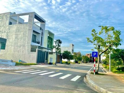 SỞ HỮU ĐẤT MẶT TIỀN Ở TRUNG TÂM TP.QUẢNG NGÃI CHỈ 11,5TRIỆU ĐỒNG/M2.. Mua bán Đất tại Huyện Tư Nghĩa Quảng Ngãi được đăng bởi Hồng Công
