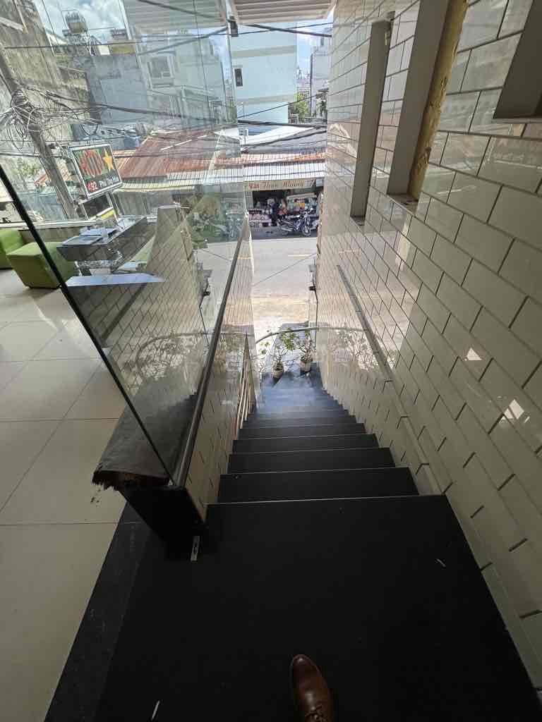 Khách sạn mặt tiền Phú Thọ Hoà, DTSD 835m2, 26 phòng, thu nhập 100tr/t. Mua bán văn phòng, mặt bằng kinh doanh tại Quận Tân Phú Tp Hồ Chí Minh được đăng bởi Nguyễn Phụng hình 3