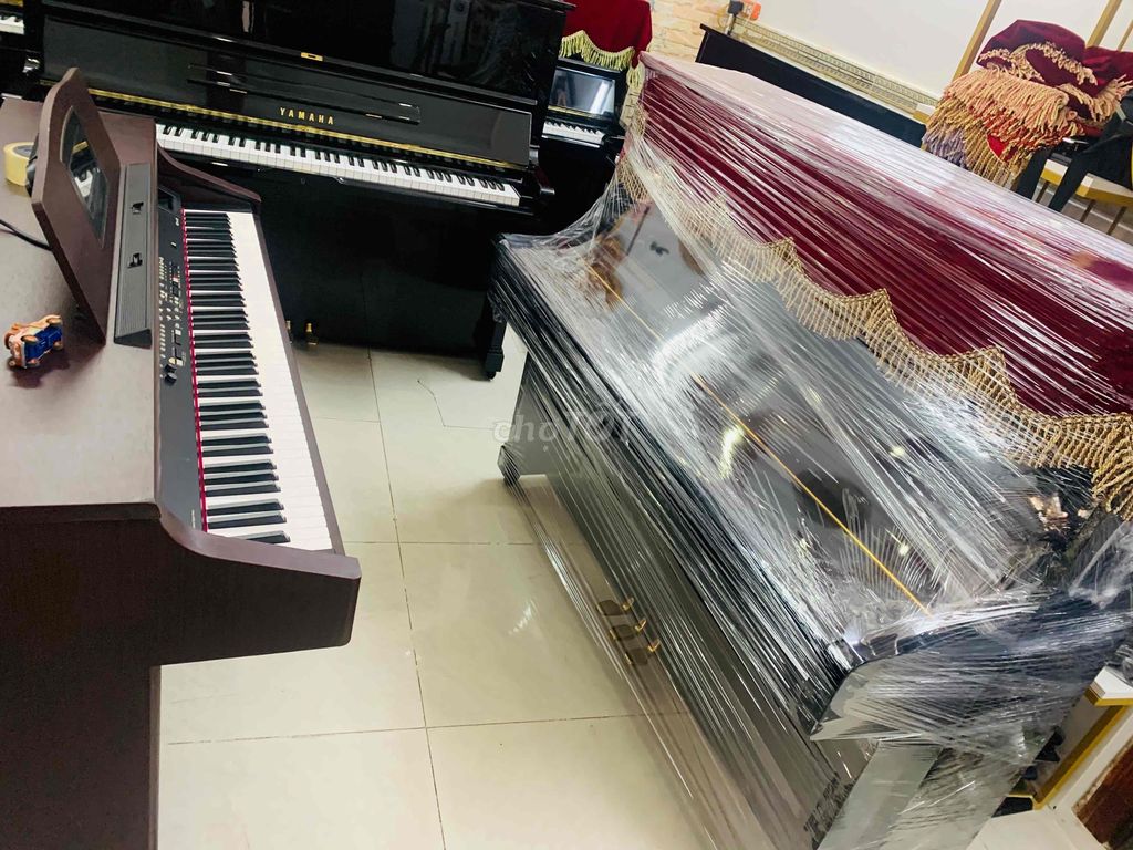 piano  cơ yaamah 2h