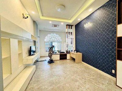 Аренда · 4 комн. · 80 м² · Quận Gò Vấp, ул. Đường Dương Quảng Hàm