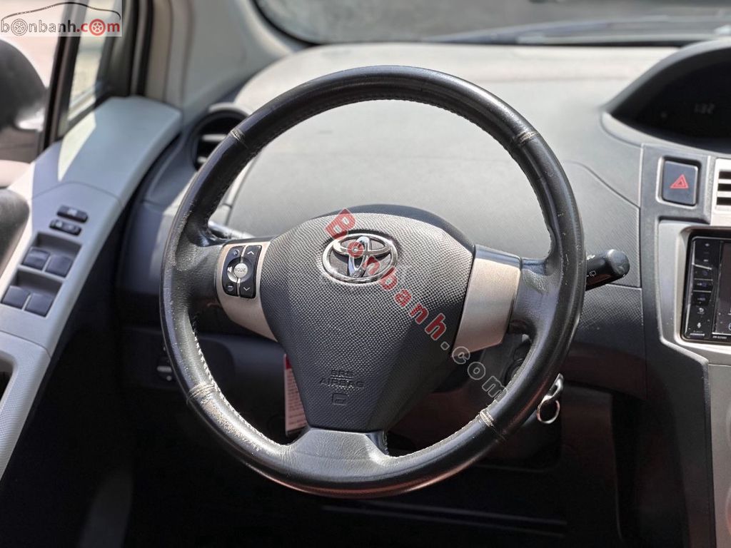 toyota Yaris nhập nhật đăng ký lần đầu 2011. Mua bán Ô tô tại Thành phố Việt Trì Phú Thọ được đăng bởi Sàn Oto Hòa Bình hình 3