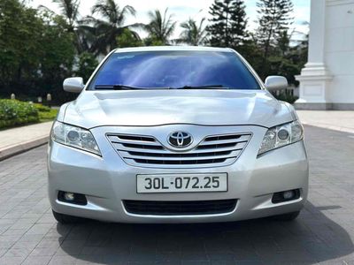 BÁN CAMRY 2.4LE 2007 NHẬP MỸ CHẤT LƯỢNG CAO. Mua bán Ô tô tại Quận Long Biên Hà Nội được đăng bởi Em Minh