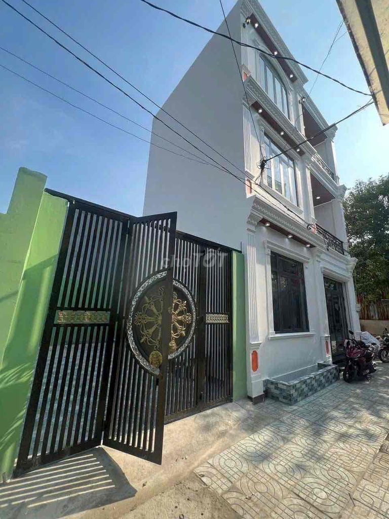Аренда · 4 комн. · 81 м² · Quận 12, ул. Đường Hiệp Thành 45