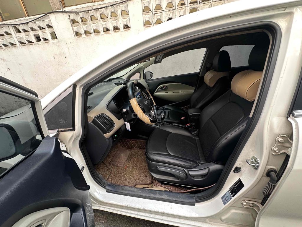 Kia Rio 2015 1.4 AT Sedan - 87000 km. Mua bán Ô tô tại Quận Long Biên Hà Nội được đăng bởi Nguyễn Hưng hình 5