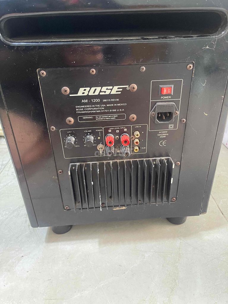 Loa siêu trầm Bose AM-1200 Đen. Mua bán Tivi, Âm thanh tại Quận 3 Tp Hồ Chí Minh được đăng bởi Thao Tran hình 1