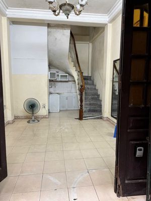 Chính chủ cho thuê nhà 3 tầng 20 m2, Ngõ 514 Thụy Khuê. Cho thuê nhà ở tại Quận Tây Hồ Hà Nội được đăng bởi Pham Van Hung