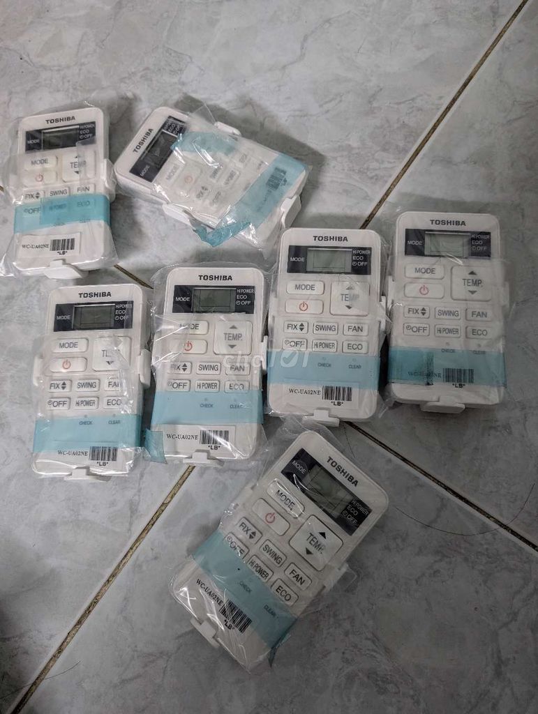 Điều khiển điều hòa Toshiba WC-UA02NE Trắng Mới. Mua bán Máy lạnh, điều hoà tại Quận 7 Tp Hồ Chí Minh được đăng bởi Ngân hình 1